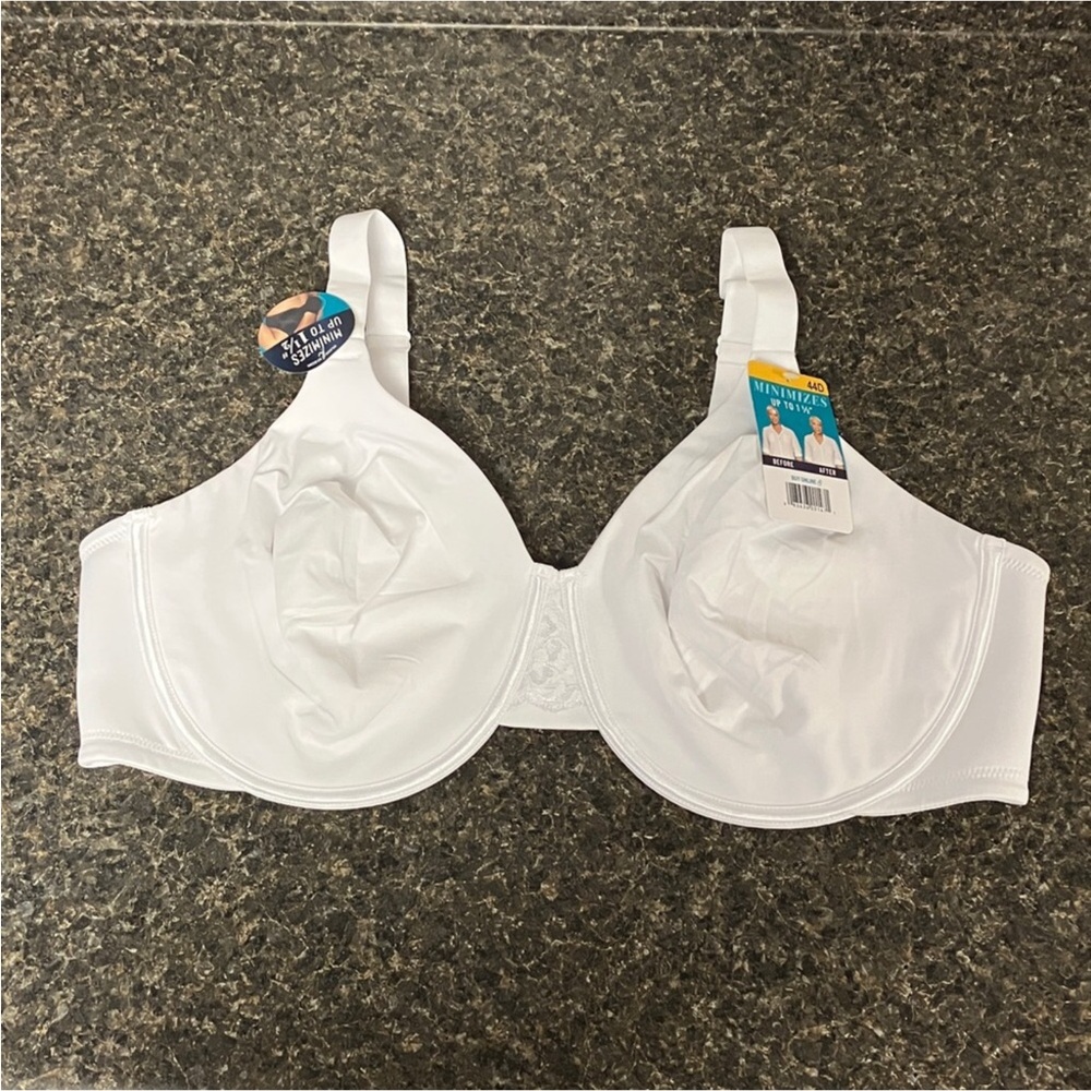 NWT vanity fair white underwire bra 44D style # 76084